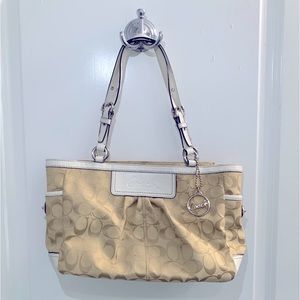 Coach - Medium White and Tan Shoulder Bag